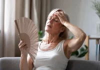 Menopauzė dažniausiai sukelia karščio bangas